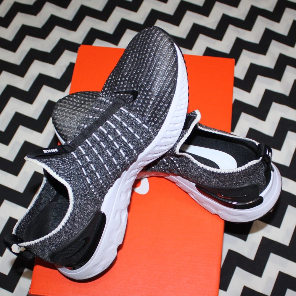 Nike React Phantom Run Flyknit 2 --- Men's Size 7 (Women's 8.5) - Picture 6 of 15